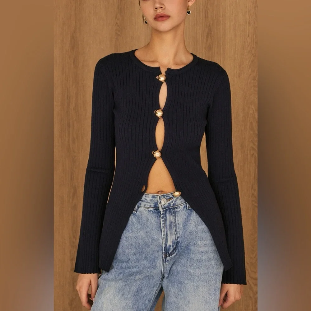 Commense Navy Ribbed Button-Front Long Sleeve Top - Picture 2 of 5